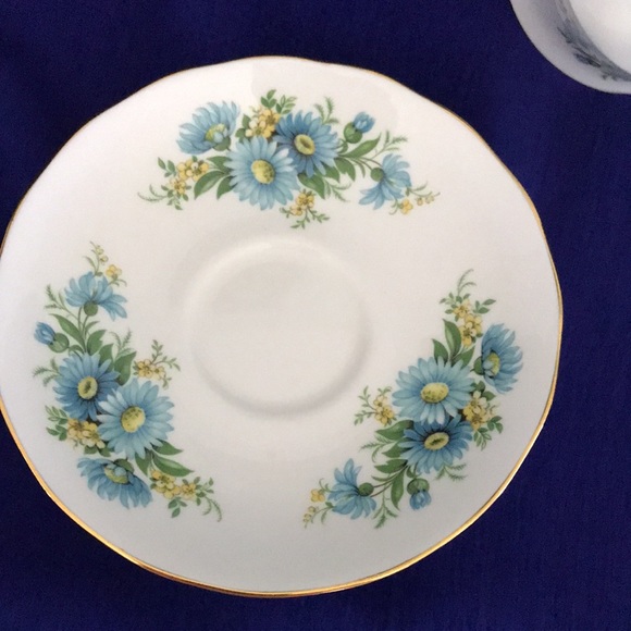 Vintage Queen Anne Blue Flowers Teacup and Saucer - Picture 5 of 6